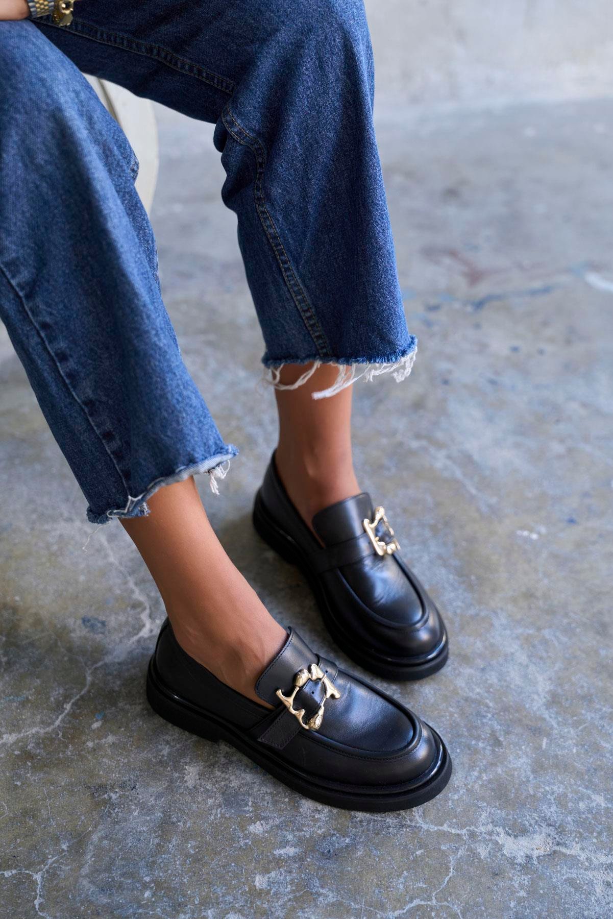 CLİNE SİYAH DERİ MAKOSEN