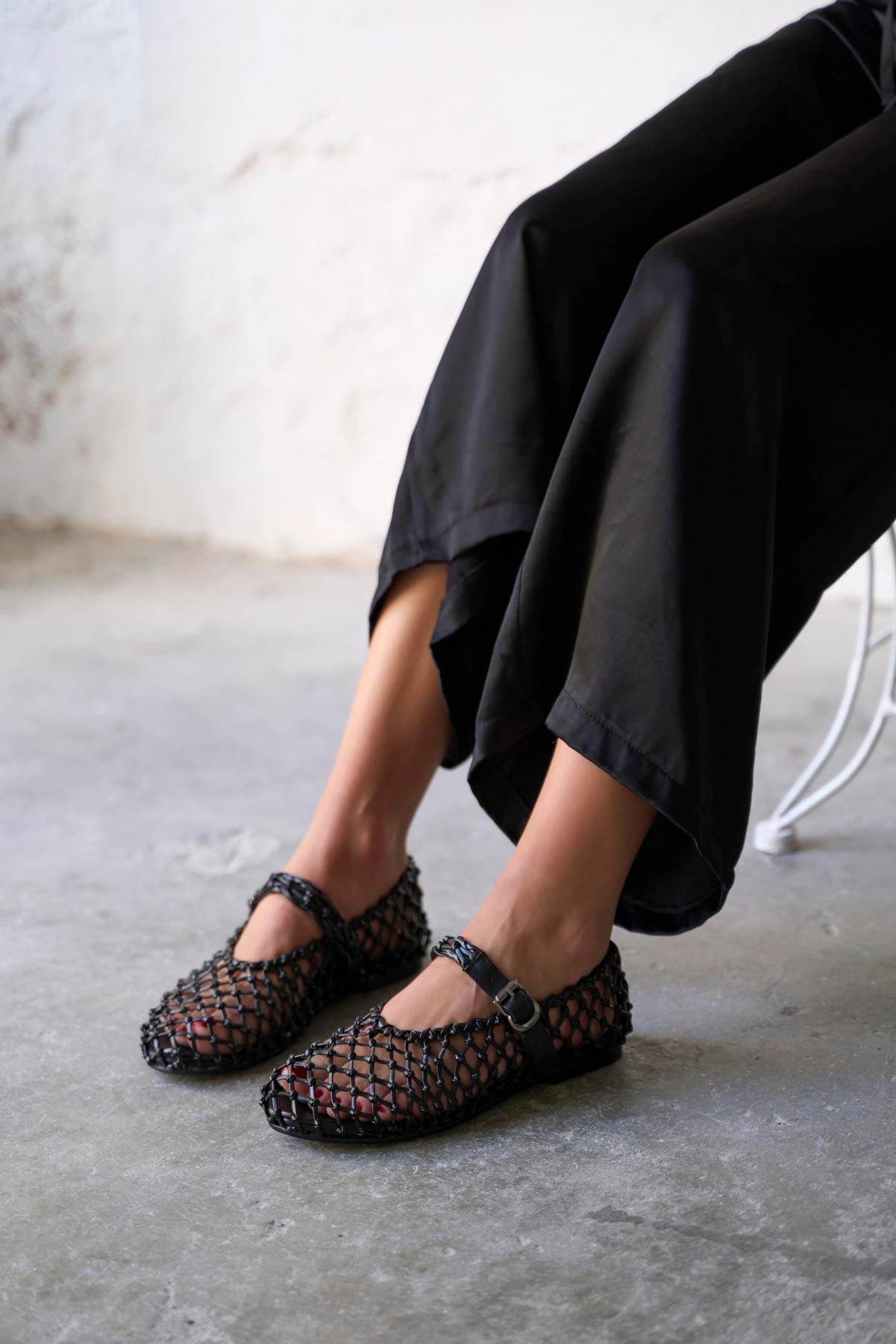 COLBY SİYAH DERİ BABET