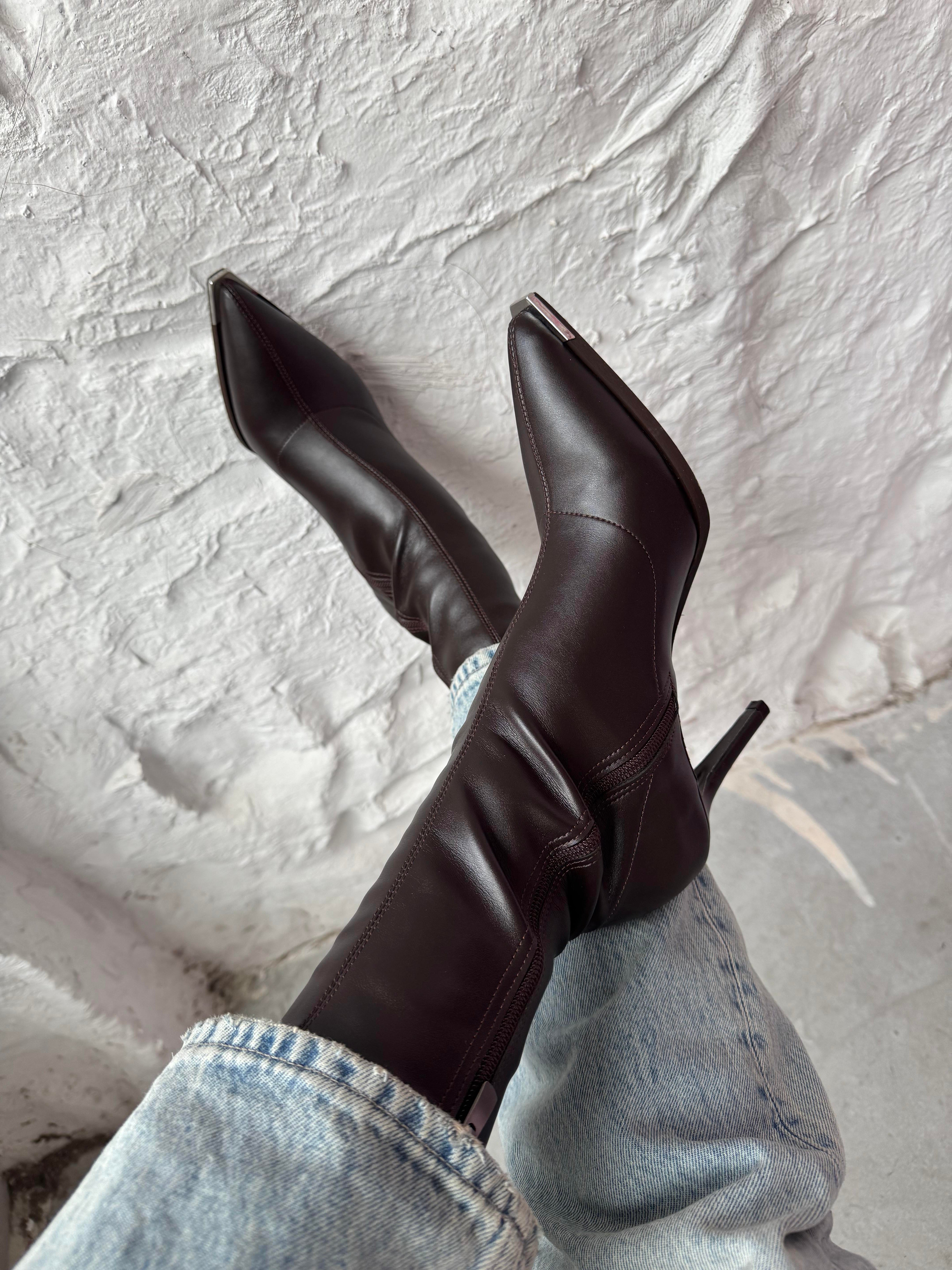 ESONO KAHVE STREÇ TOPUKLU BOT