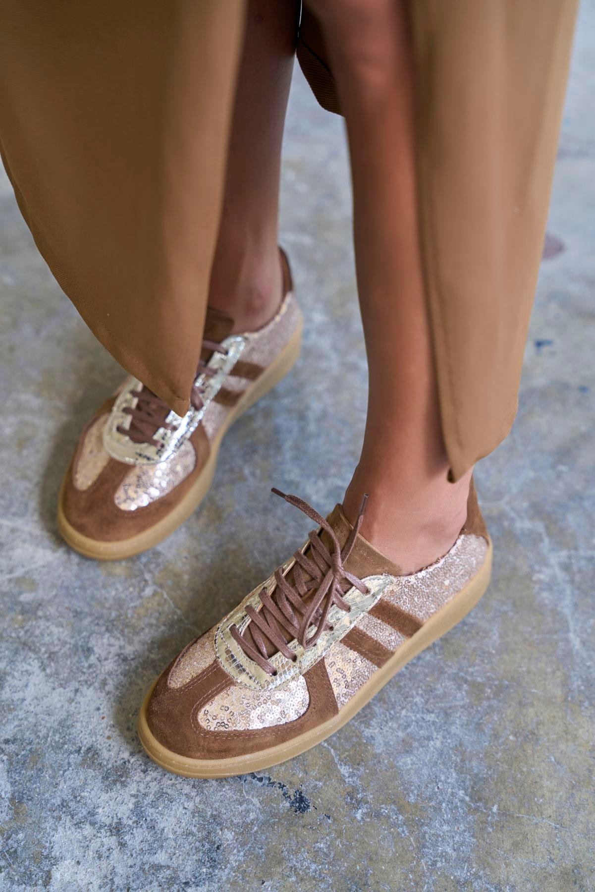 EVAN KAHVE GOLD PULLU SPOR AYAKKABI