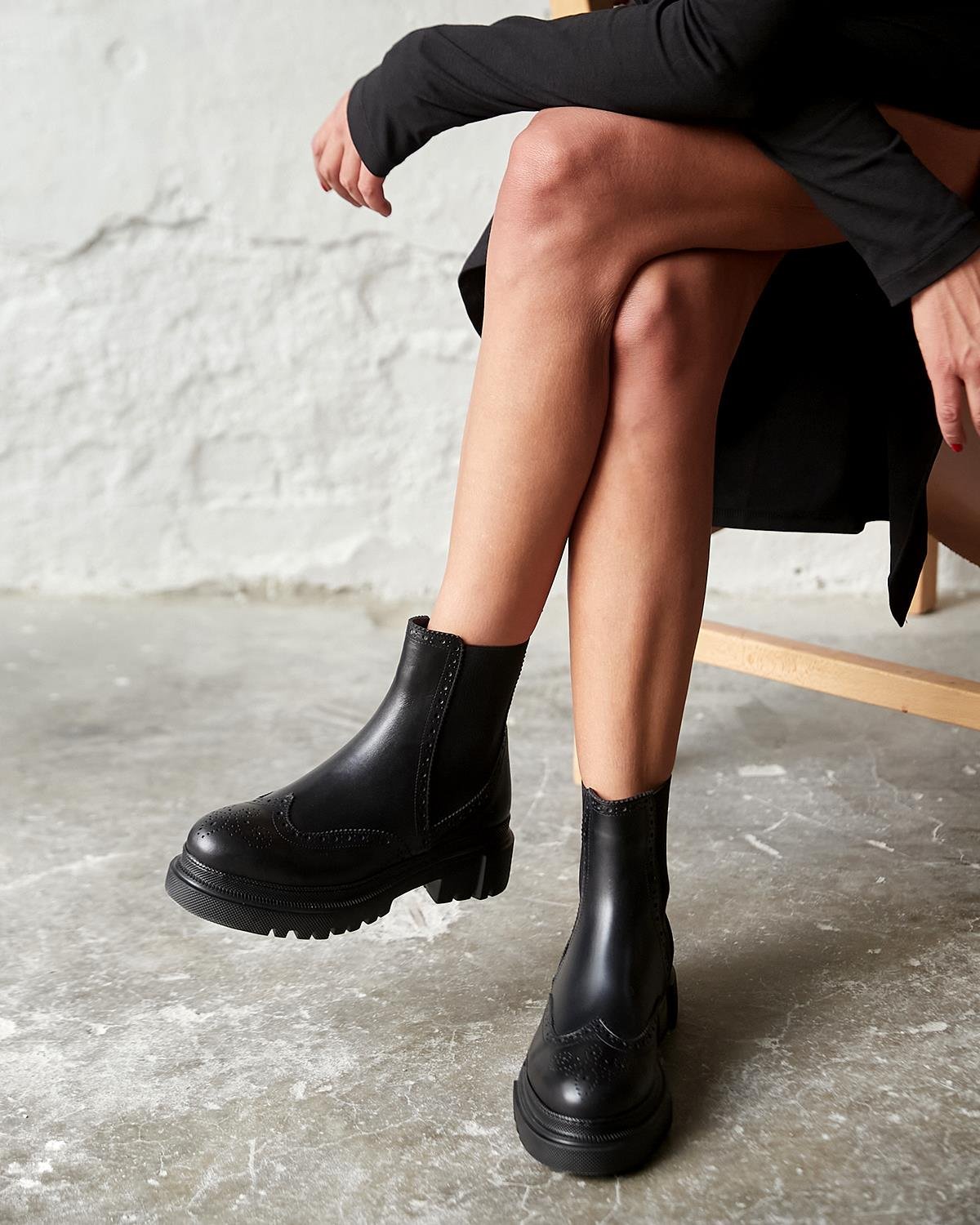 FEED SİYAH DERİ BOT