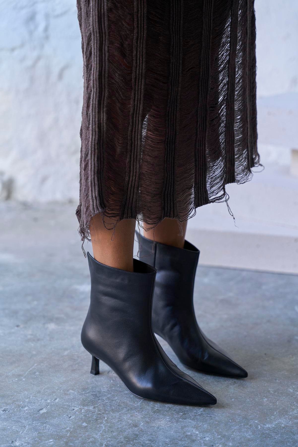 GAİL SİYAH DERİ TOPUKLU BOT