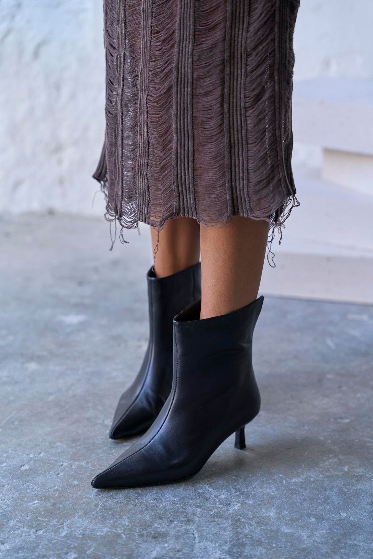 GAİL SİYAH DERİ TOPUKLU BOT