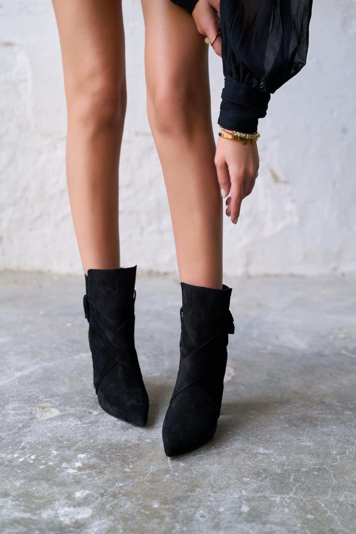 GİJON SİYAH SÜET TOPUKLU BOT