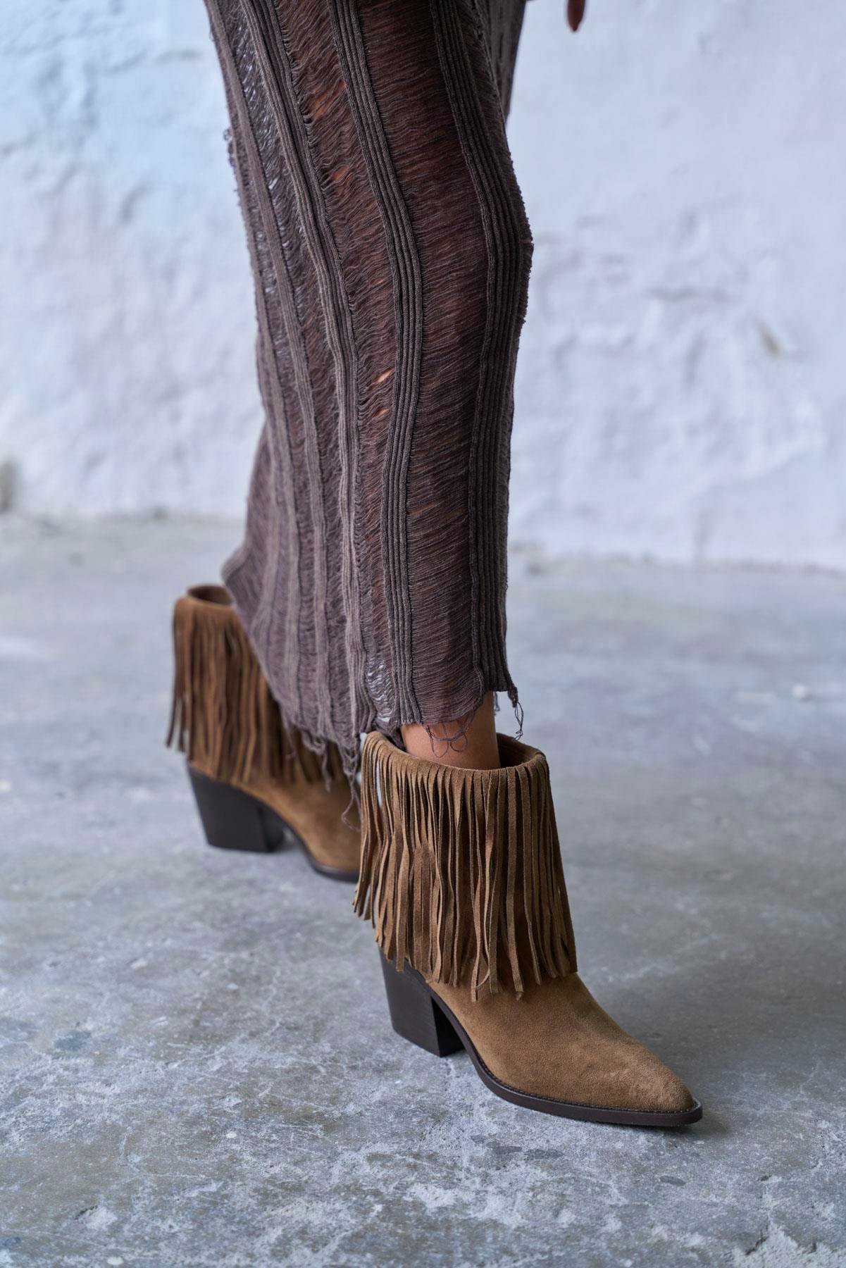 GROSS KUM SÜET KOVBOY BOT