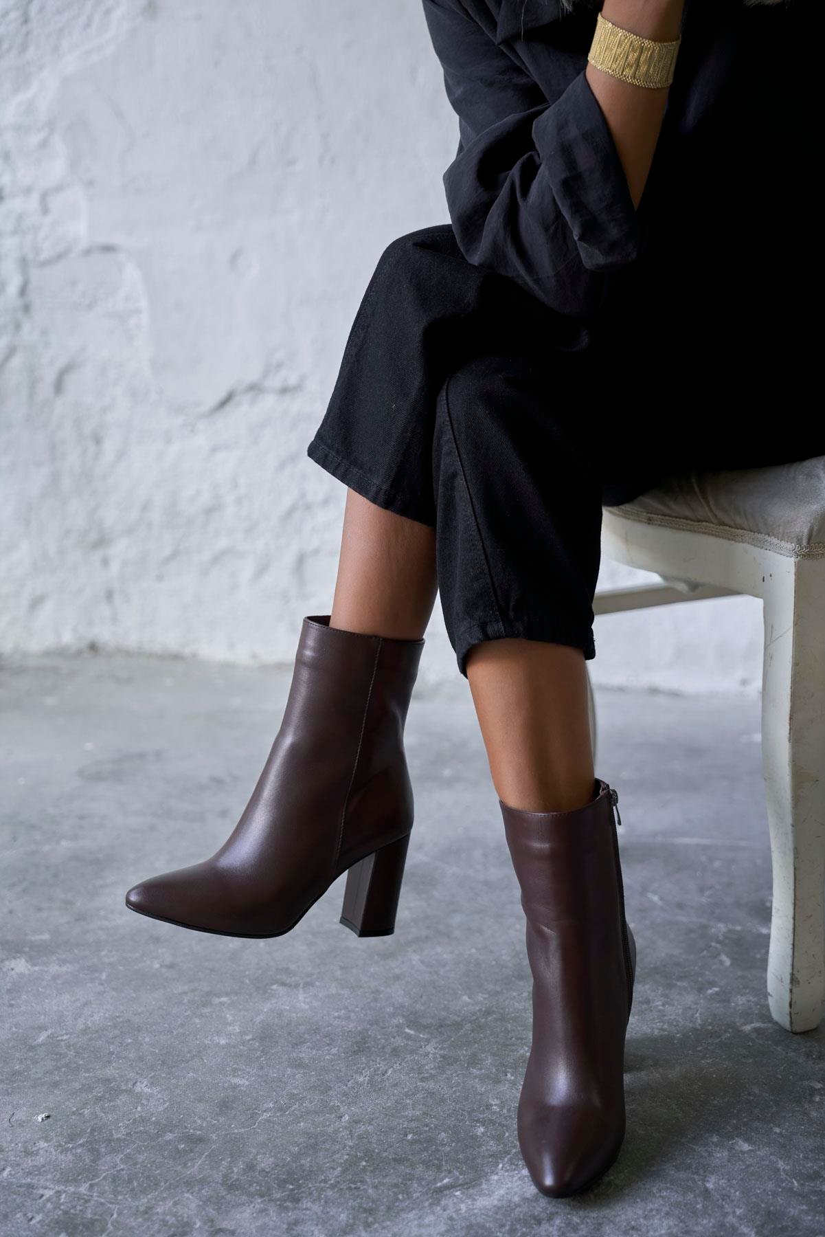 GUOR KAHVE DERİ BOT