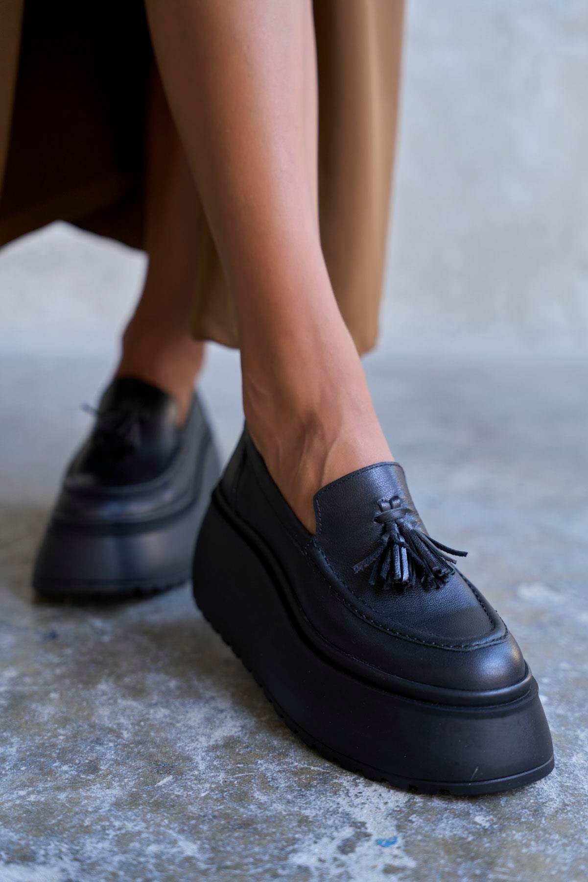 HİLBERT SİYAH DERİ MAKOSEN