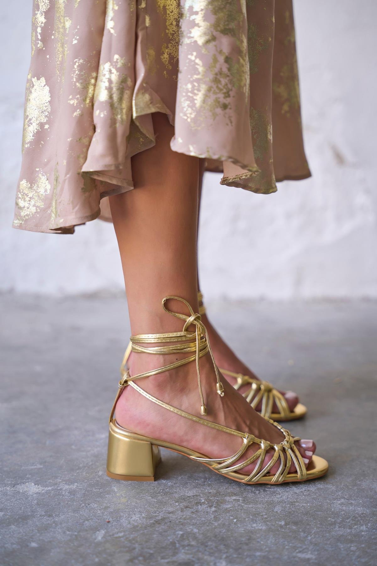 JENNER GOLD DERİ TOPUKLU AYAKKABI