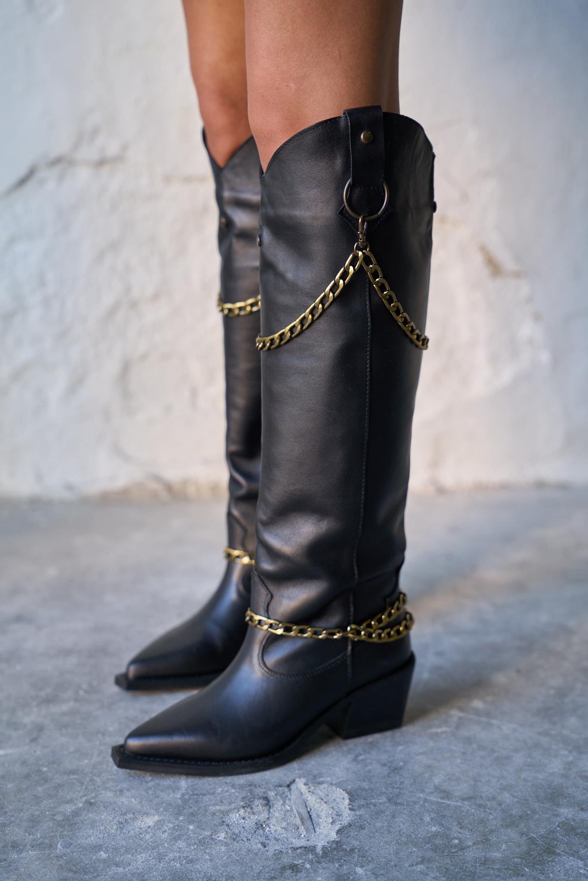 KAVELLE SİYAH DERİ KOVBOY ÇİZME