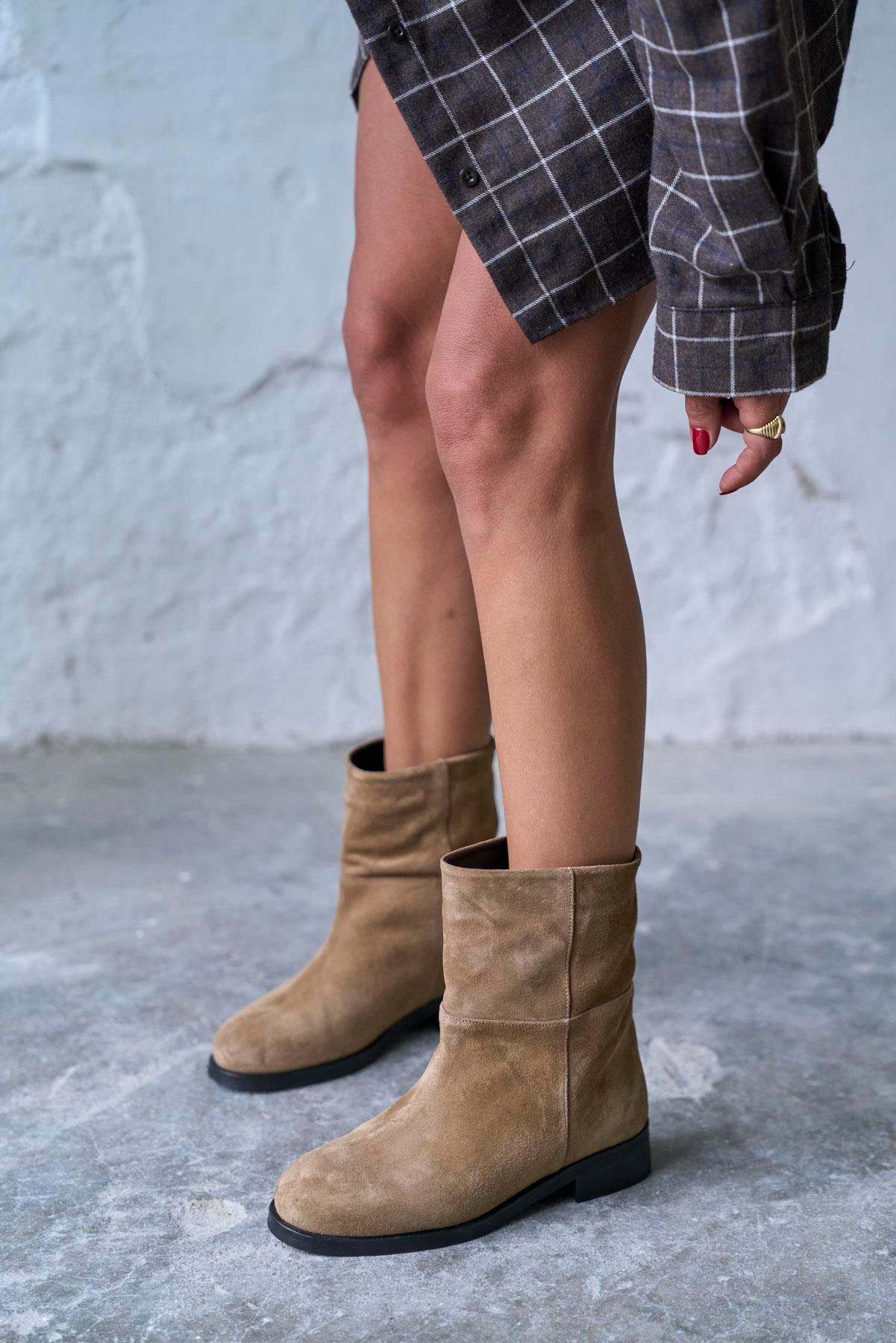 LASHİO TABA SÜET BOT