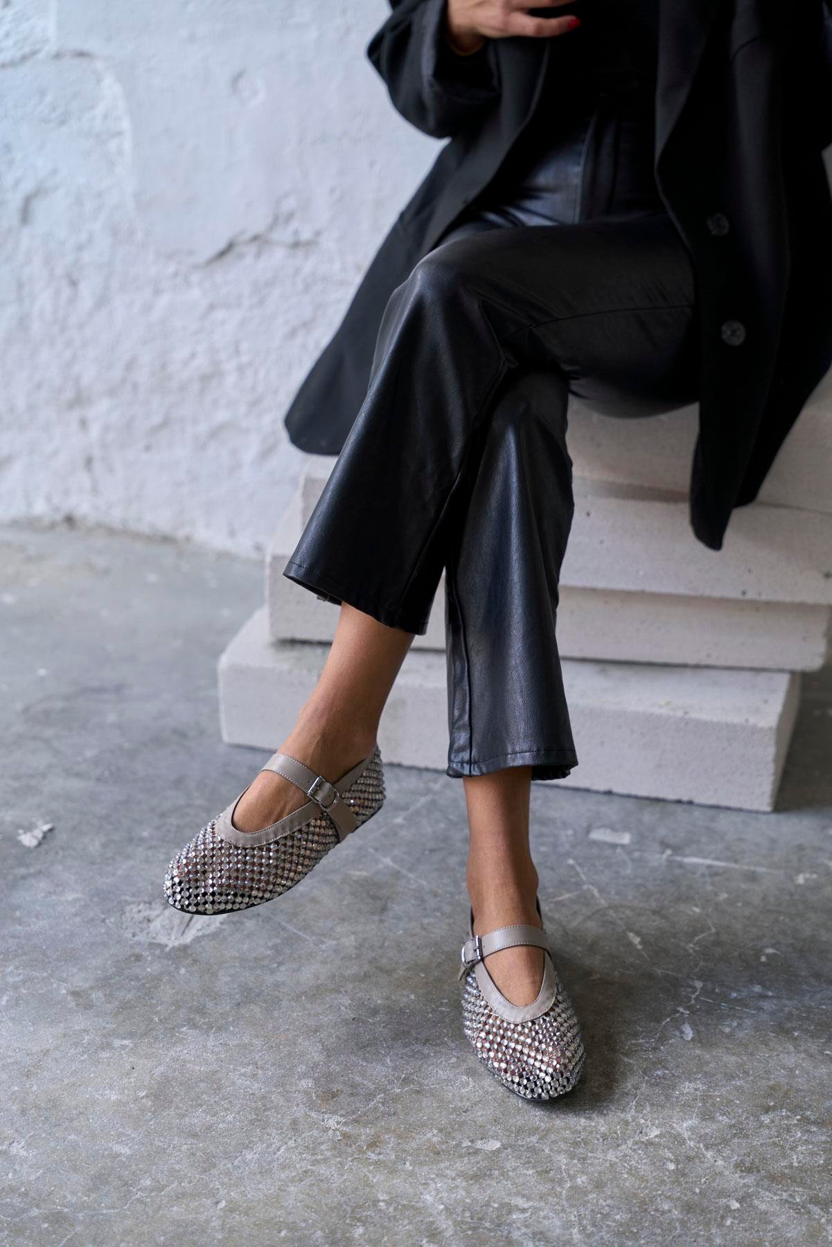 LOİS GRİ TAŞLI BABET