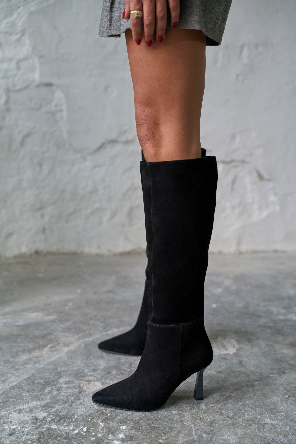 LUVET SİYAH SÜET ÇİZME