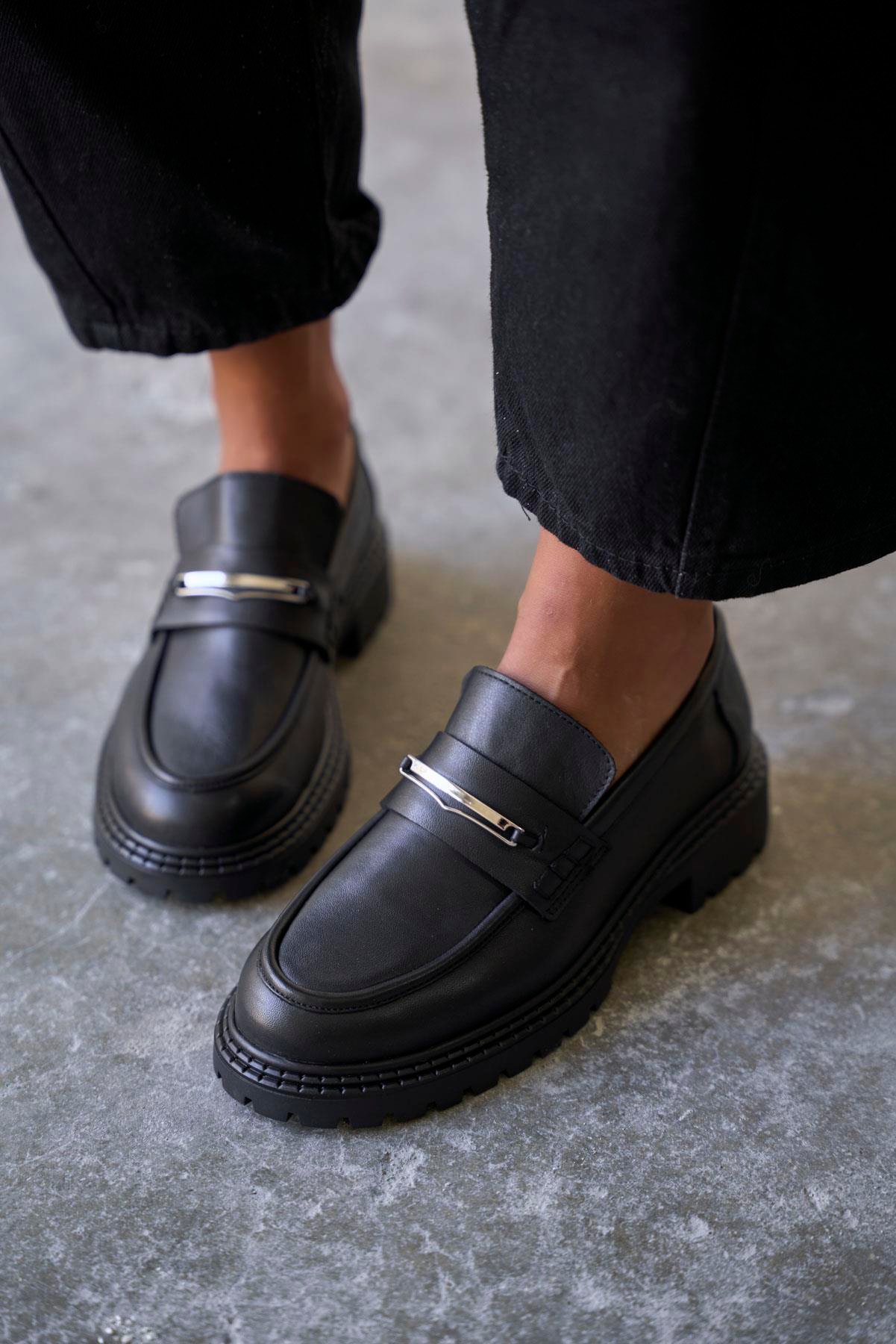 MARTON SİYAH DERİ MAKOSEN