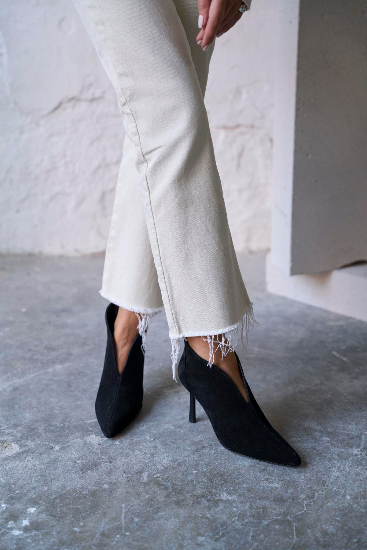 MERLY SİYAH SÜET TOPUKLU BOT