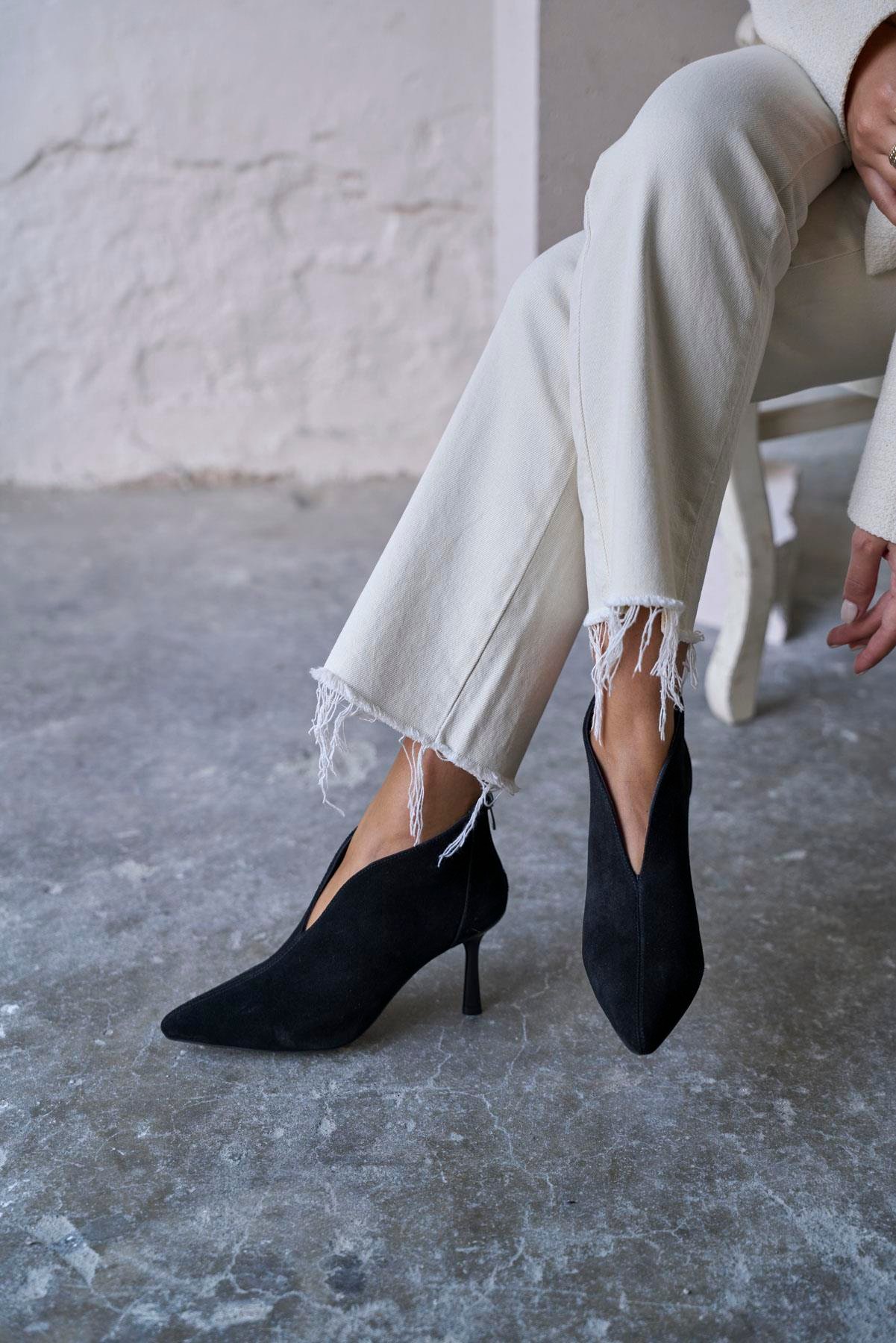 MERLY SİYAH SÜET TOPUKLU BOT