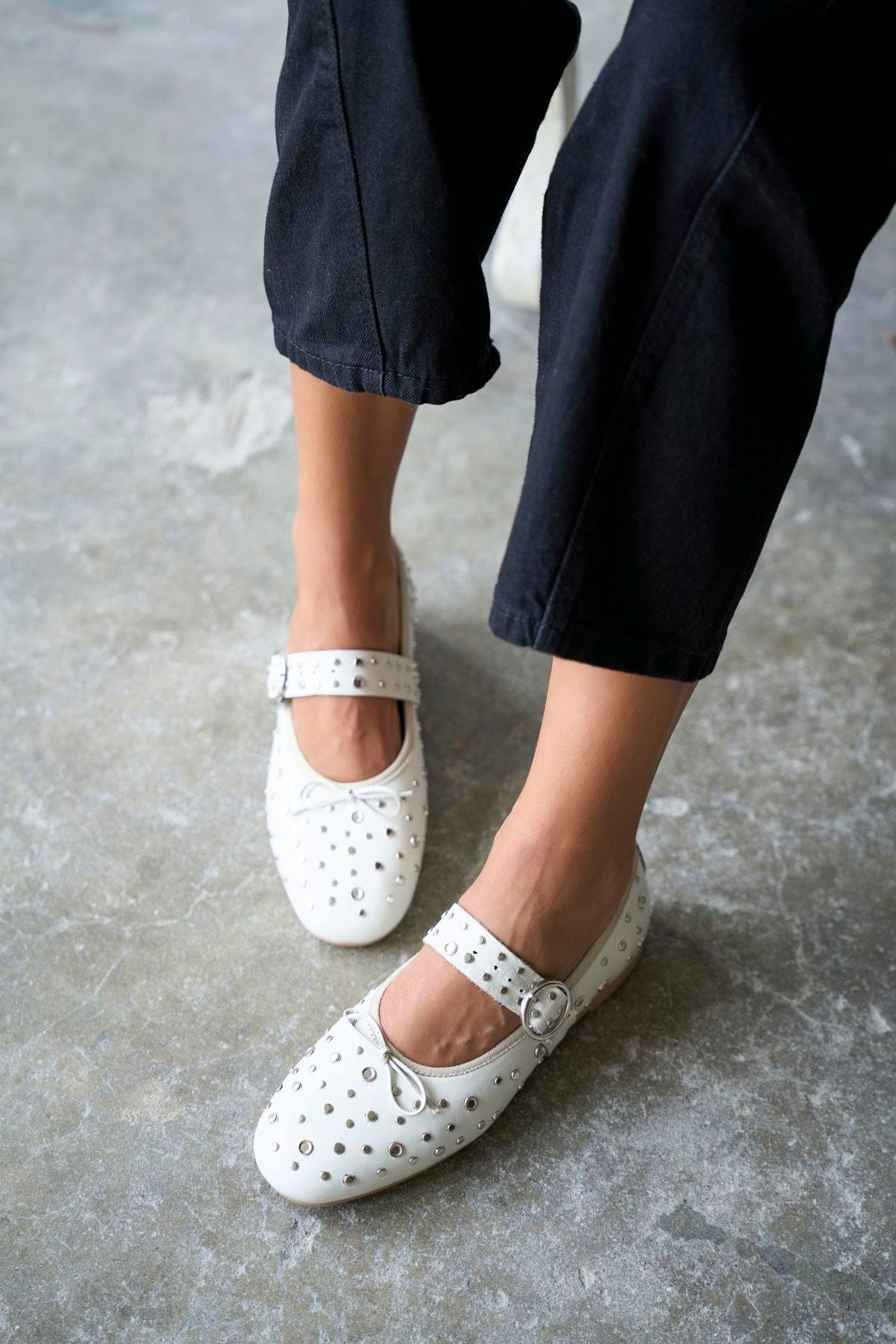 OZZİ EKRU TROKLU BABET