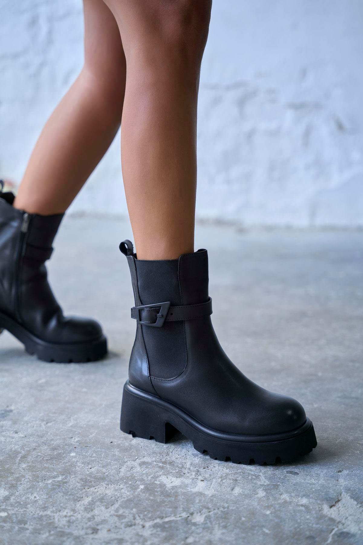 PİA SİYAH DERİ BOT 