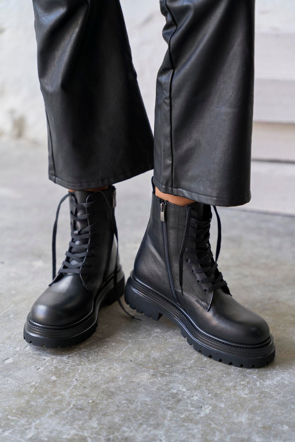 POİPET SİYAH DERİ BOT