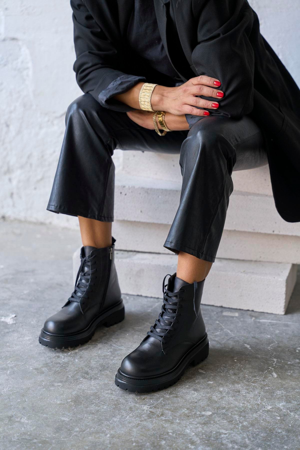 POİPET SİYAH DERİ BOT