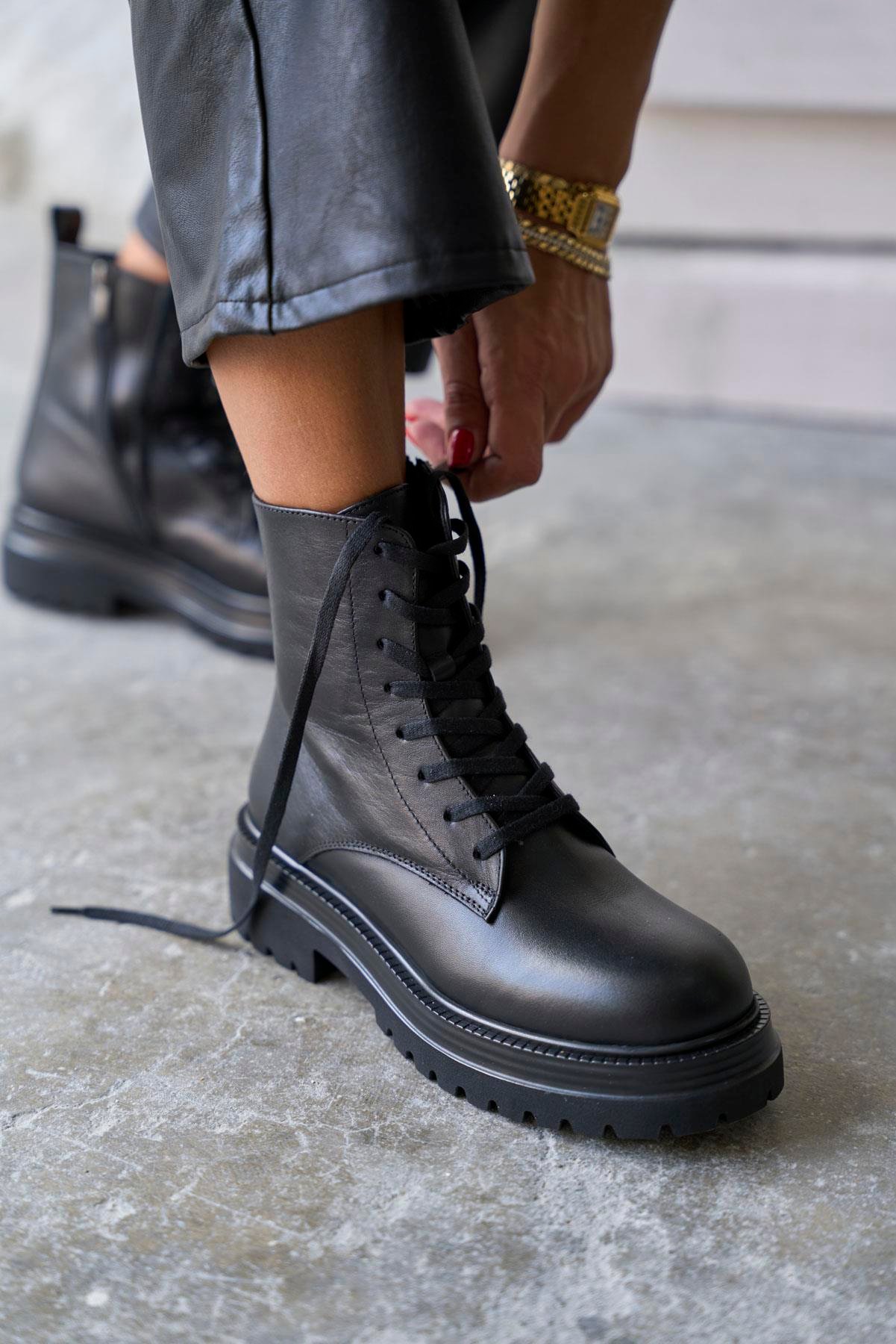 POİPET SİYAH DERİ BOT