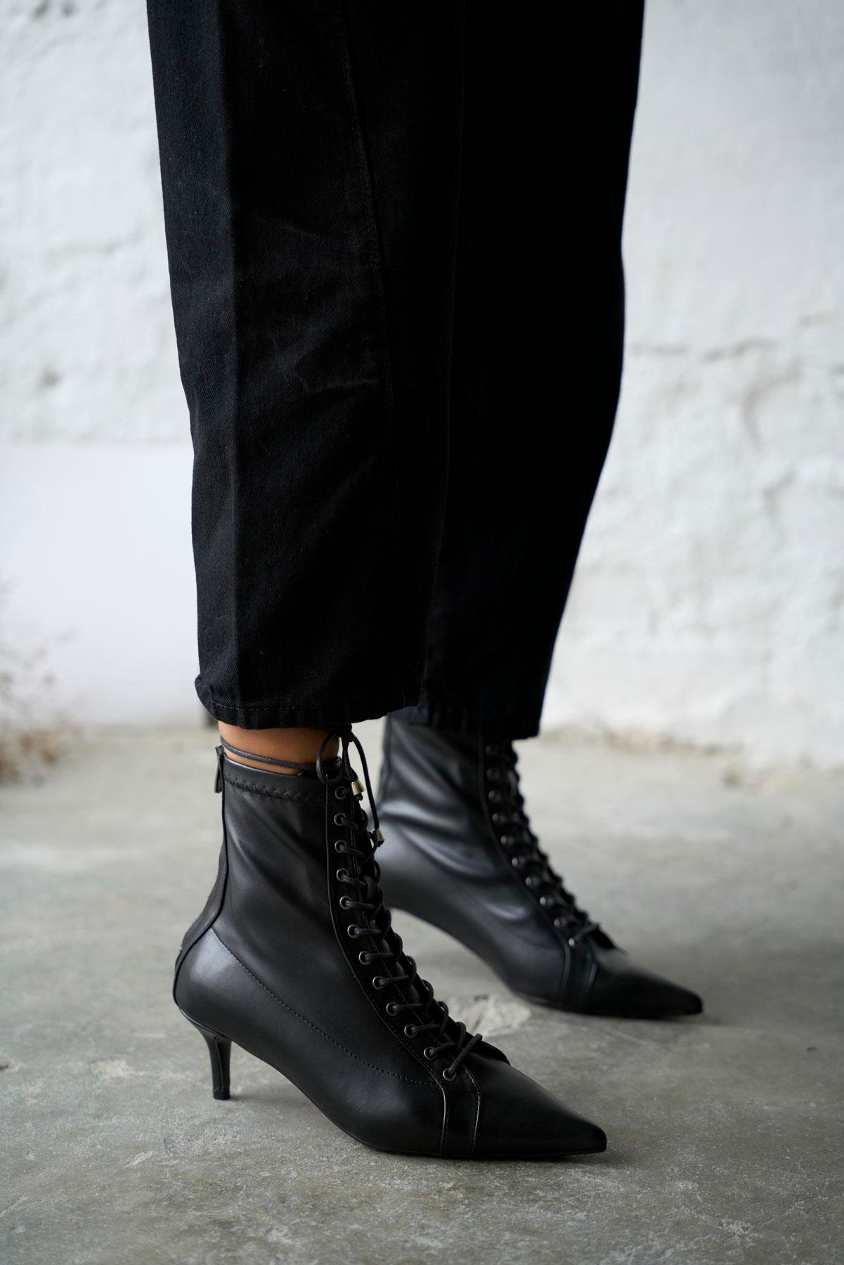 PRADES SİYAH STREÇ TOPUKLU BOT