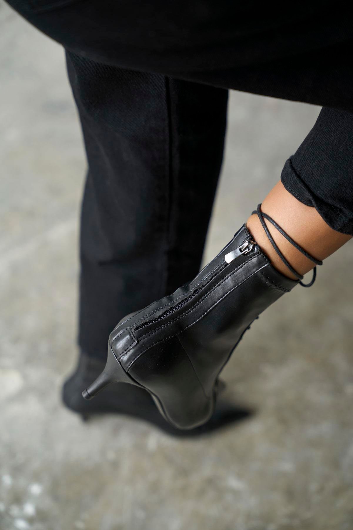 PRADES SİYAH STREÇ TOPUKLU BOT