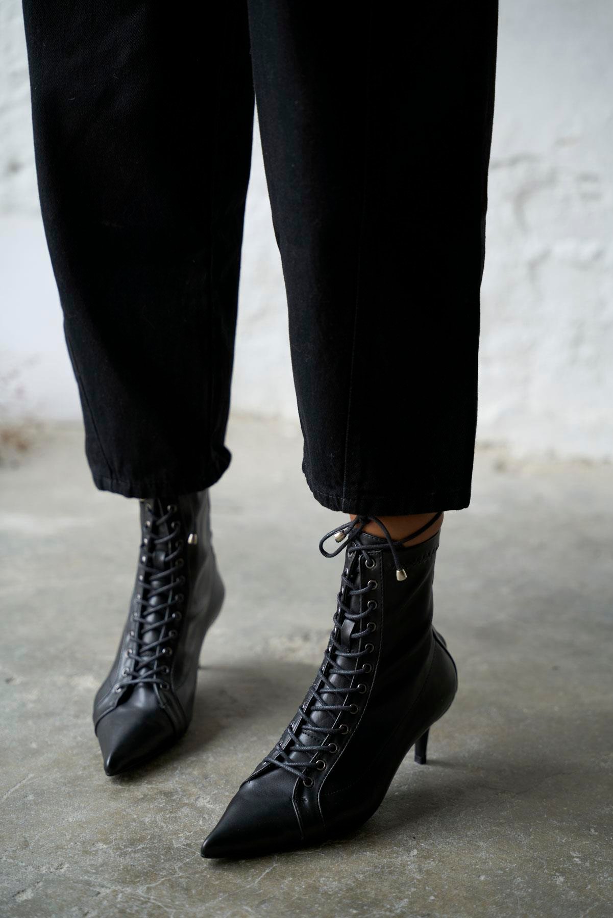 PRADES SİYAH STREÇ TOPUKLU BOT