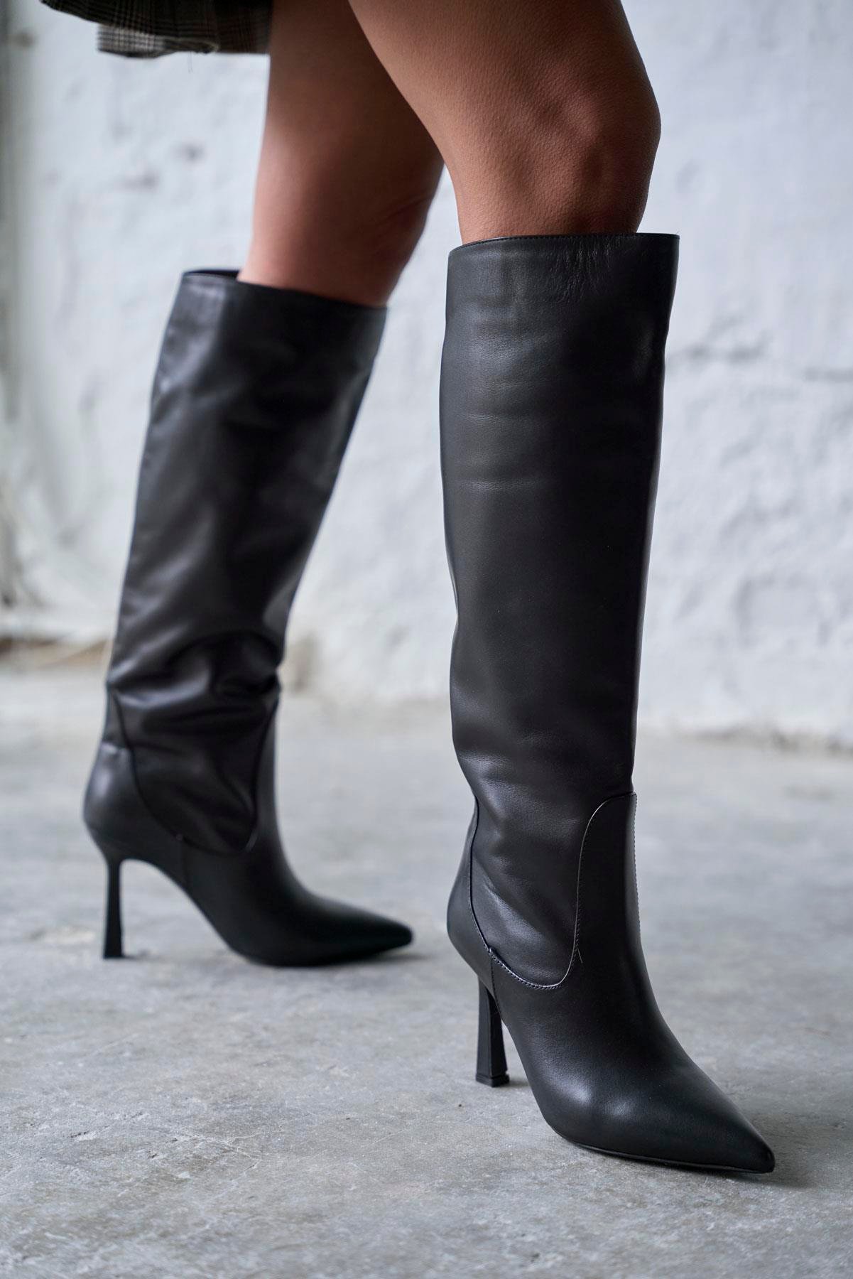 RAKOV SİYAH DERİ ÇİZME 