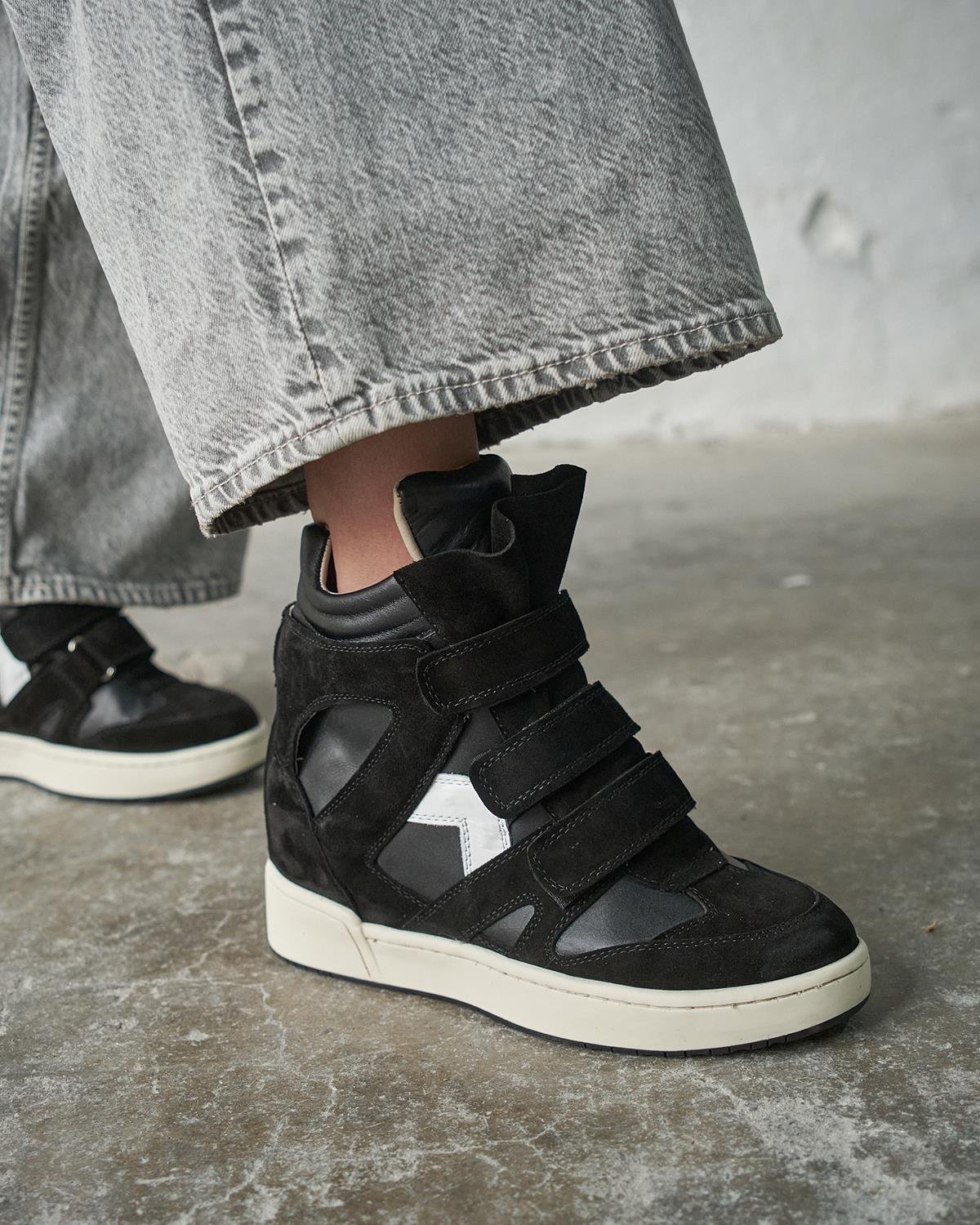 REMMY SİYAH SÜET SPOR AYAKKABI 