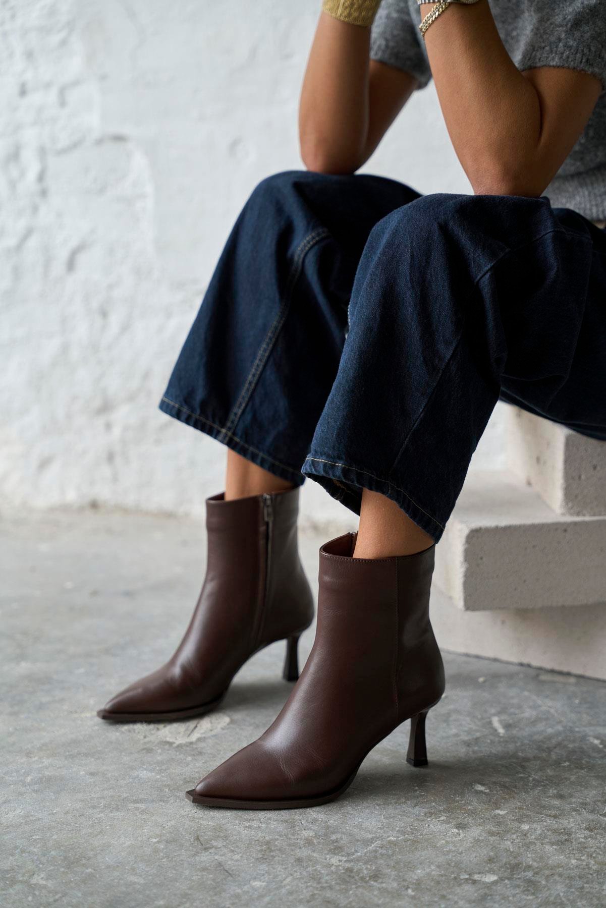 RİVERA KAHVE DERİ TOPUKLU BOT