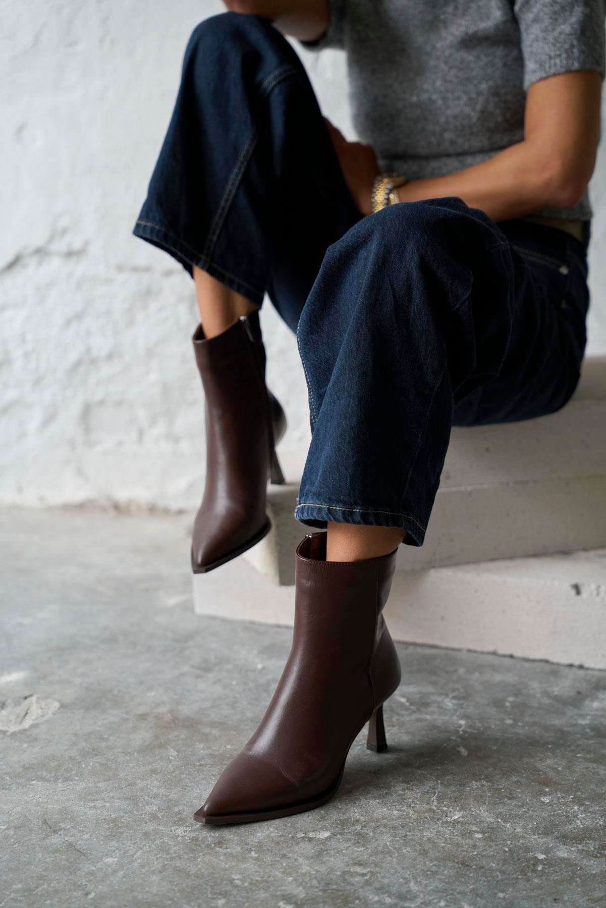 RİVERA KAHVE DERİ TOPUKLU BOT