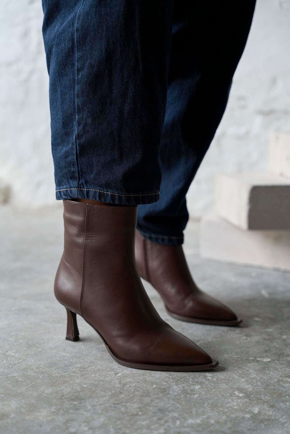 RİVERA KAHVE DERİ TOPUKLU BOT