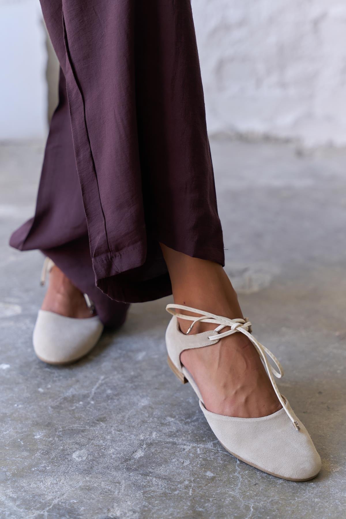 ROLLY BEJ SÜET BABET