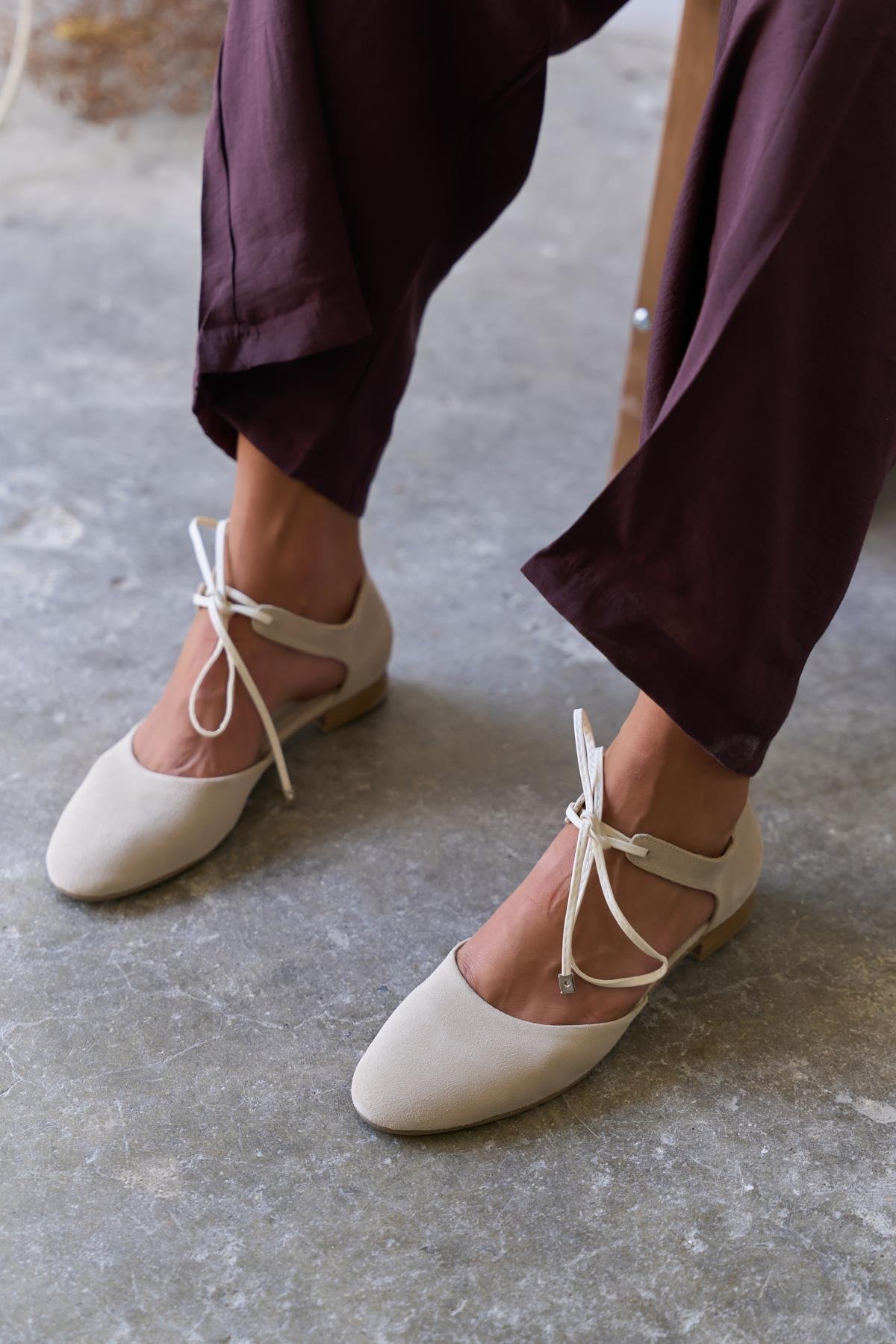 ROLLY BEJ SÜET BABET