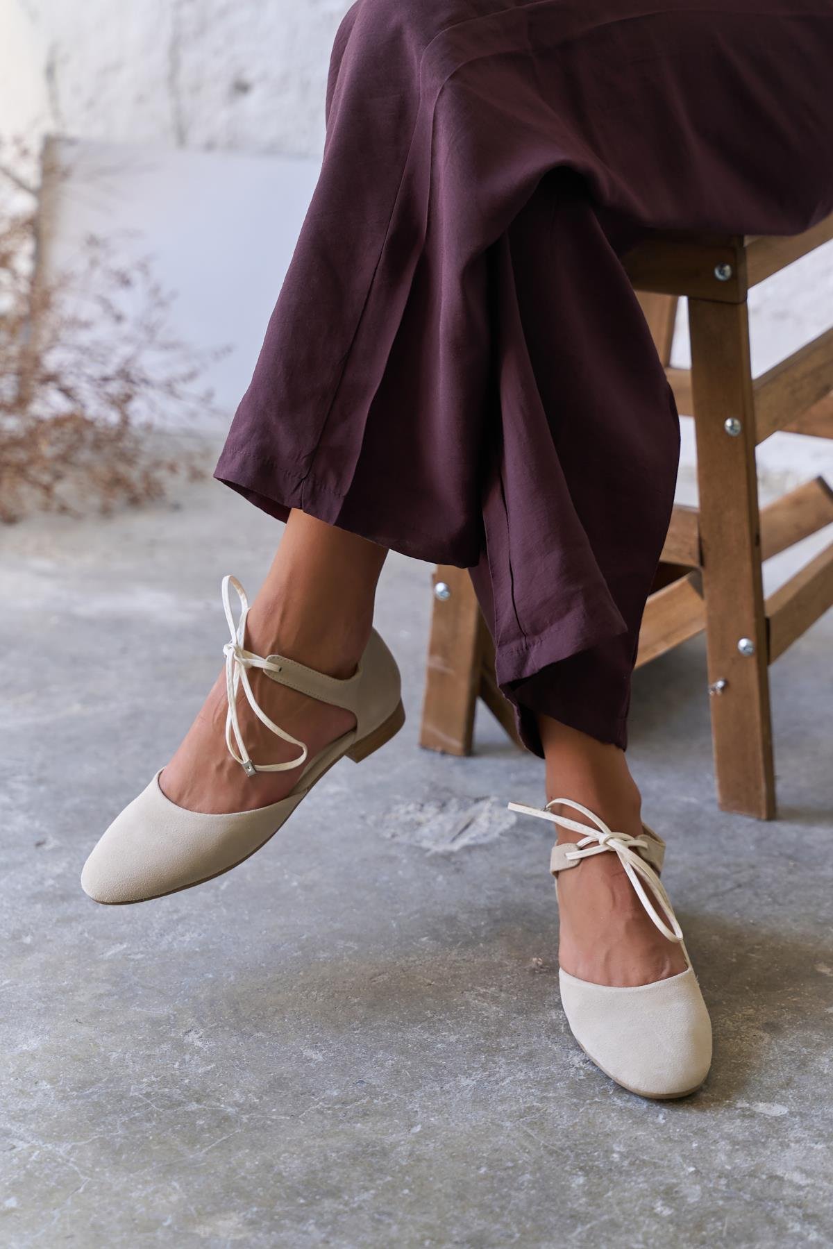 ROLLY BEJ SÜET BABET