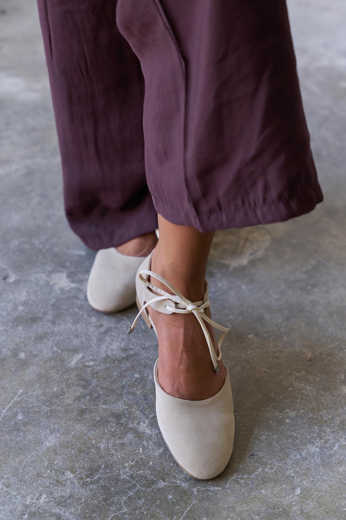 ROLLY BEJ SÜET BABET