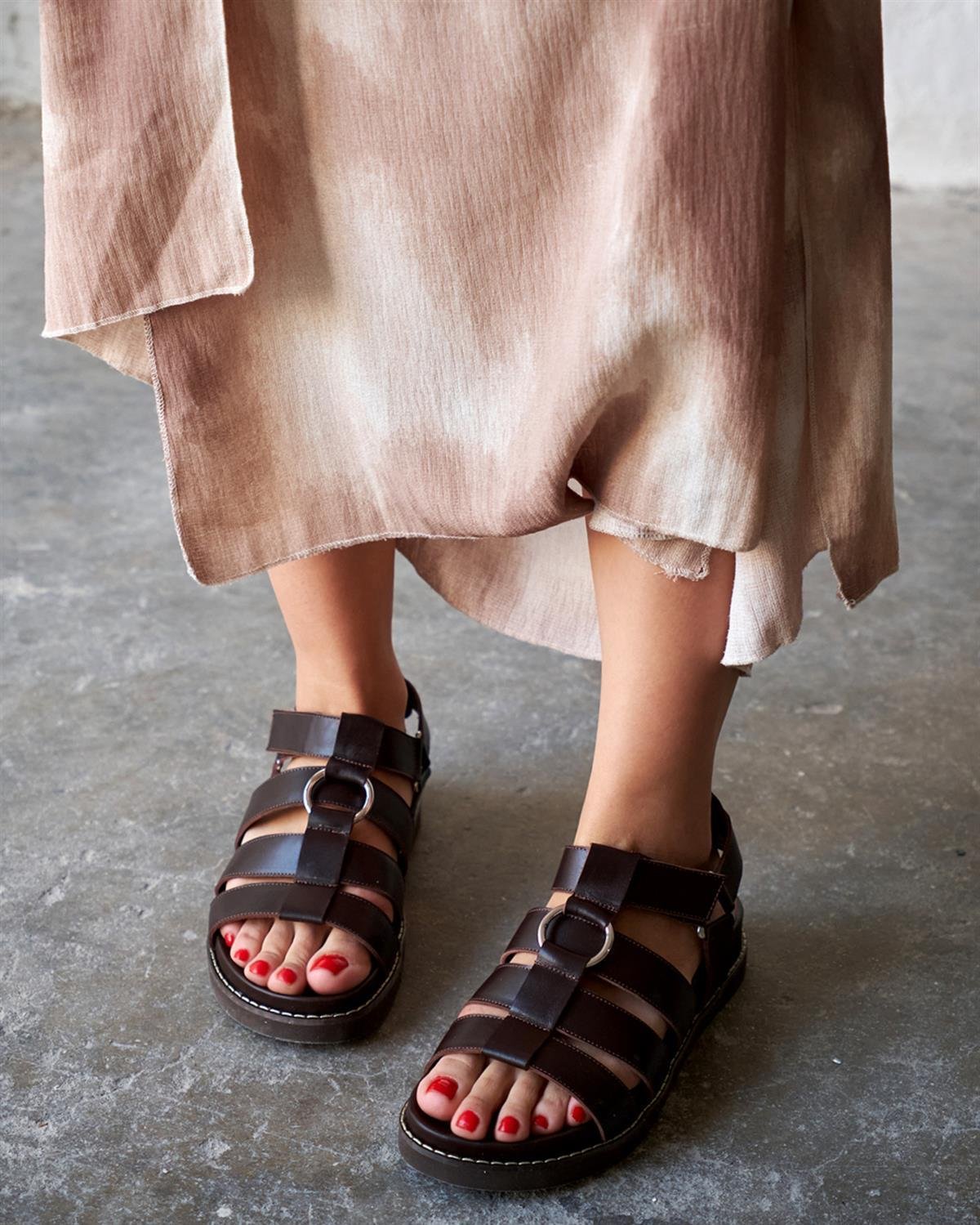 ROYS ACI KAHVE DERİ SANDALET