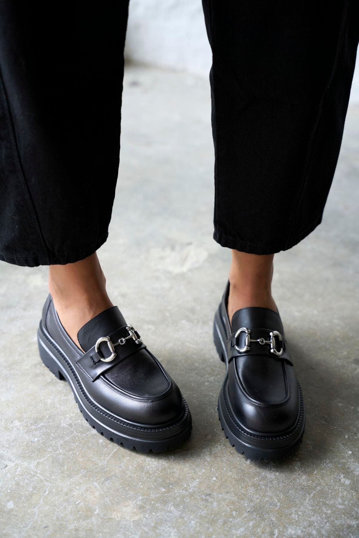 ROZİER SİYAH DERİ MAKOSEN