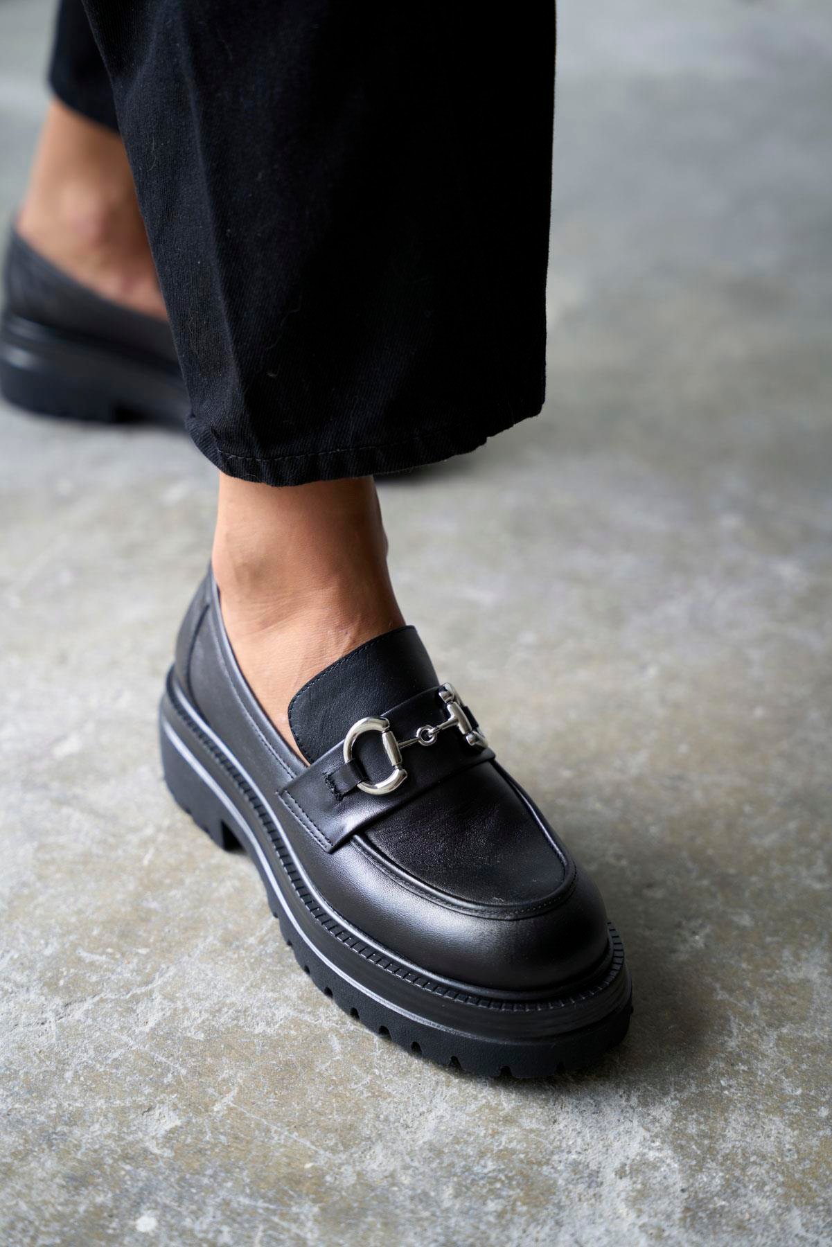 ROZİER SİYAH DERİ MAKOSEN