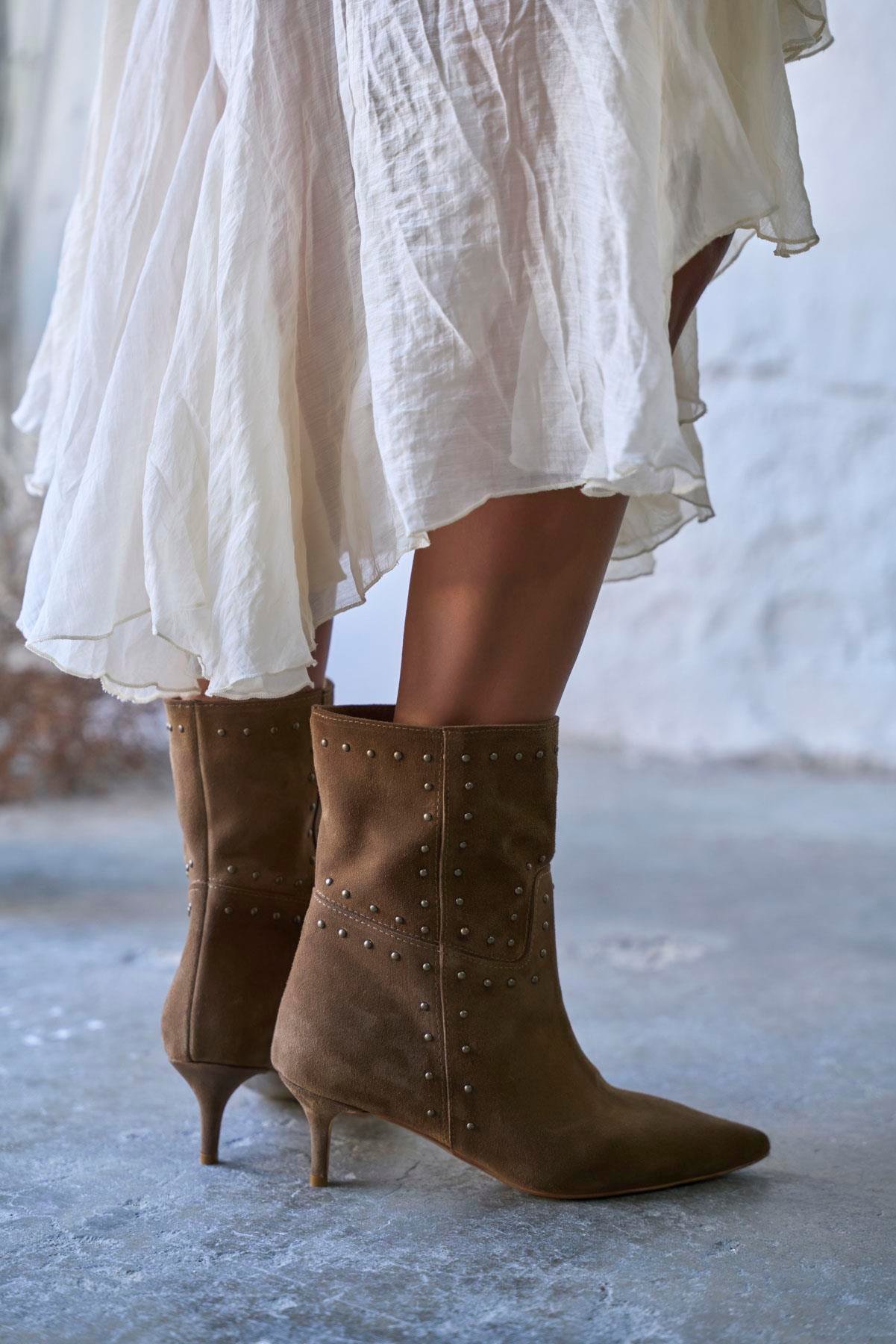 SALVE KUM SÜET TOPUKLU BOT