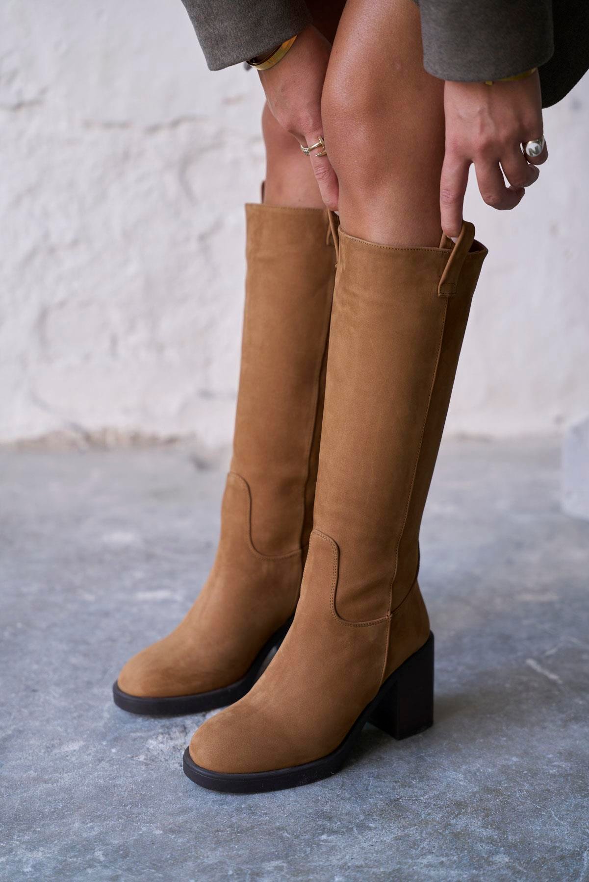 SENİCA TABA SÜET ÇİZME