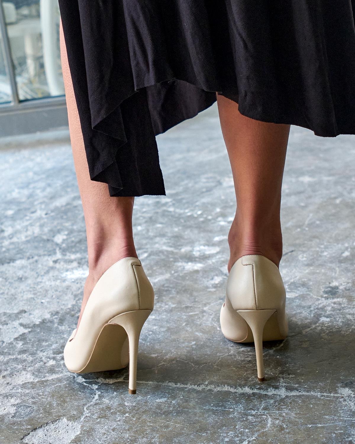 SİSTA 10 CM BEJ DERİ STİLETTO 