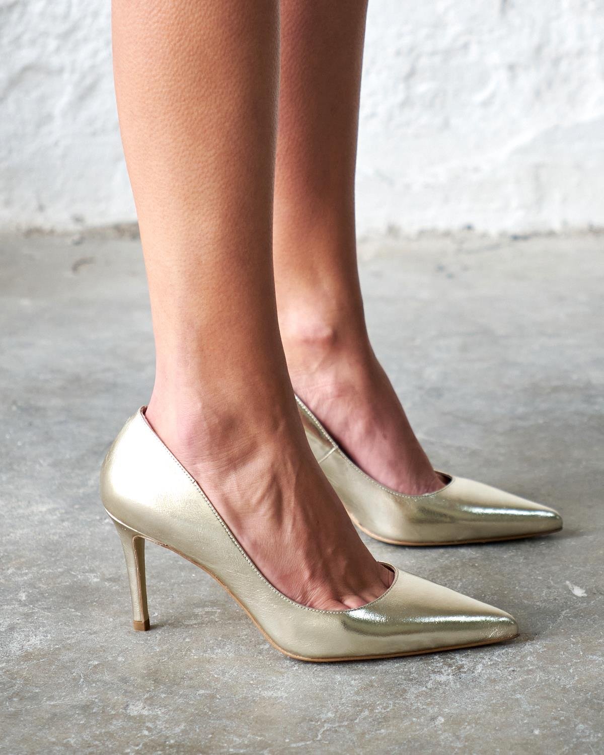 SİSTA 8 CM GOLD DERİ STİLETTO