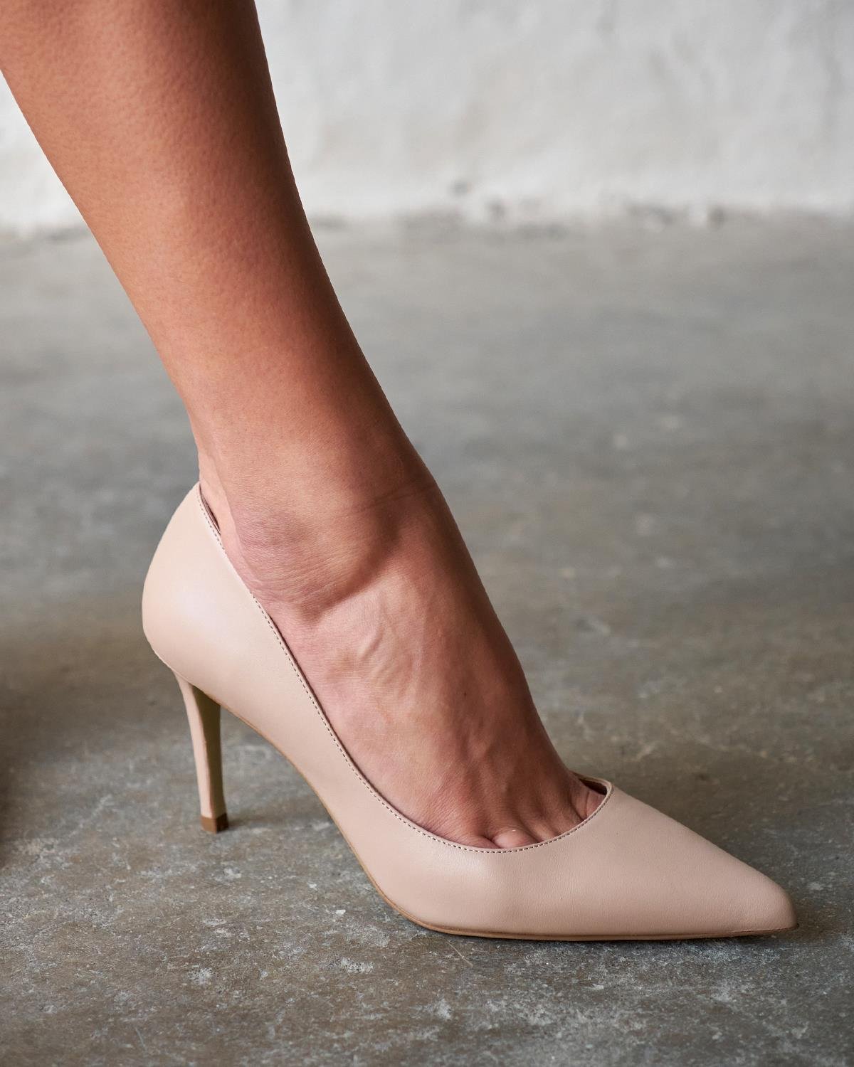 SİSTA 8 CM NUDE DERİ STİLETTO