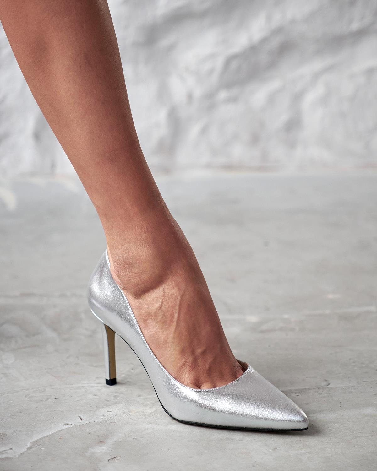 SİTY 8 CM GÜMÜŞ DERİ STİLETTO