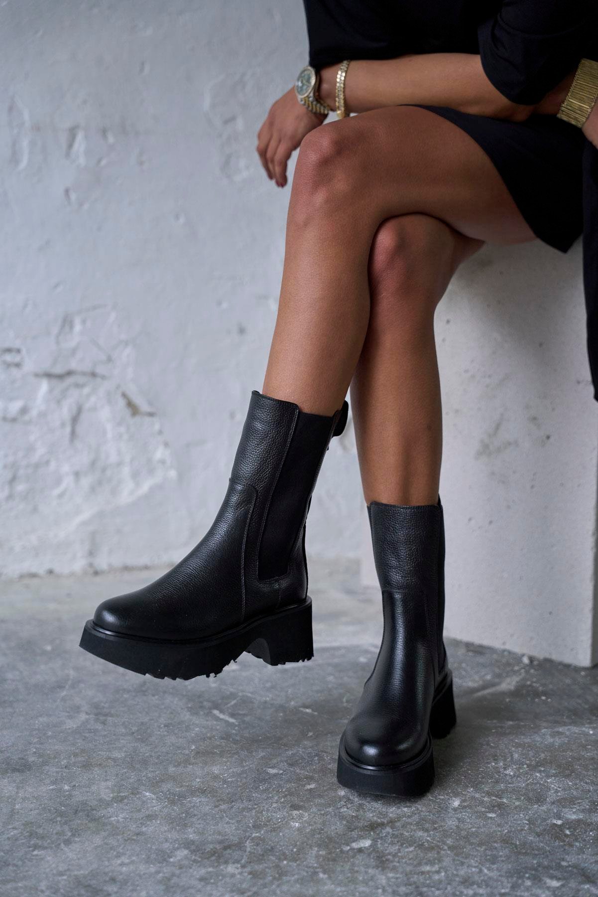 SOSA SİYAH DERİ BOT