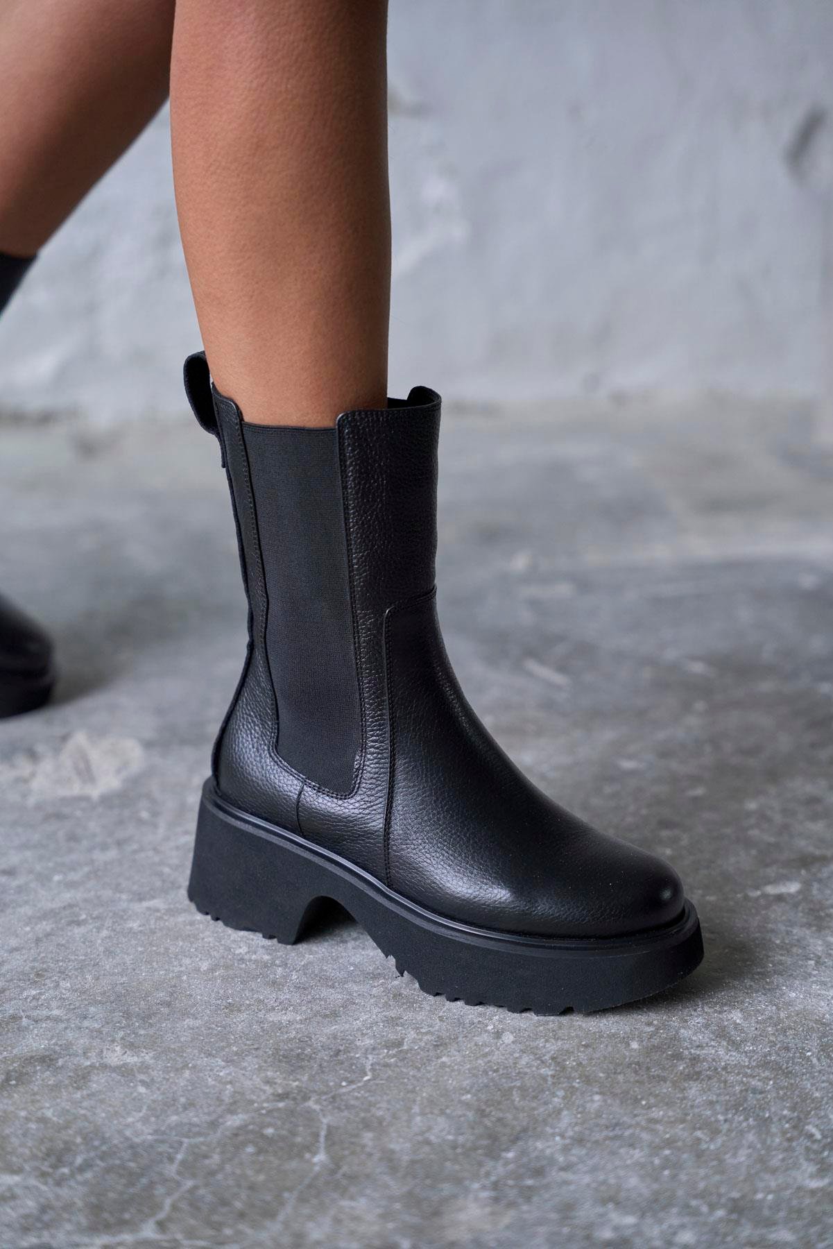 SOSA SİYAH DERİ BOT