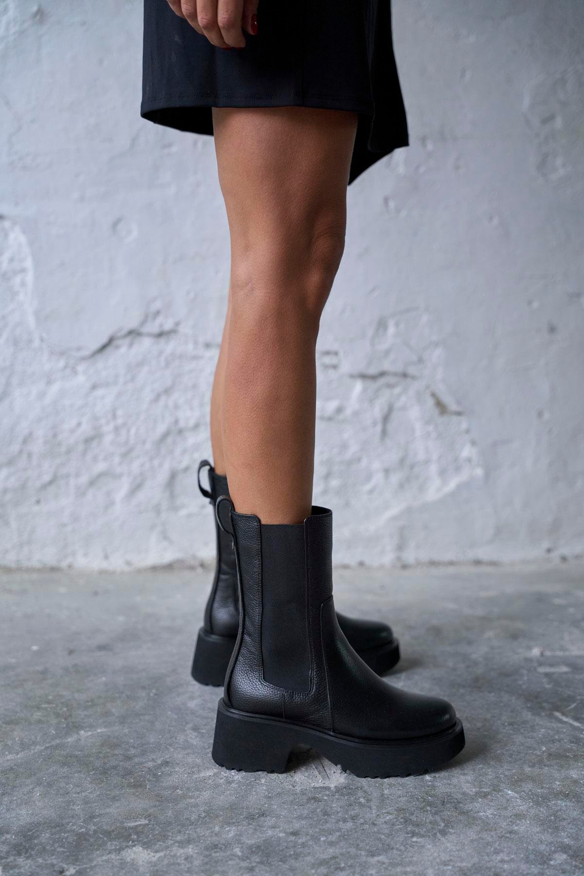 SOSA SİYAH DERİ BOT