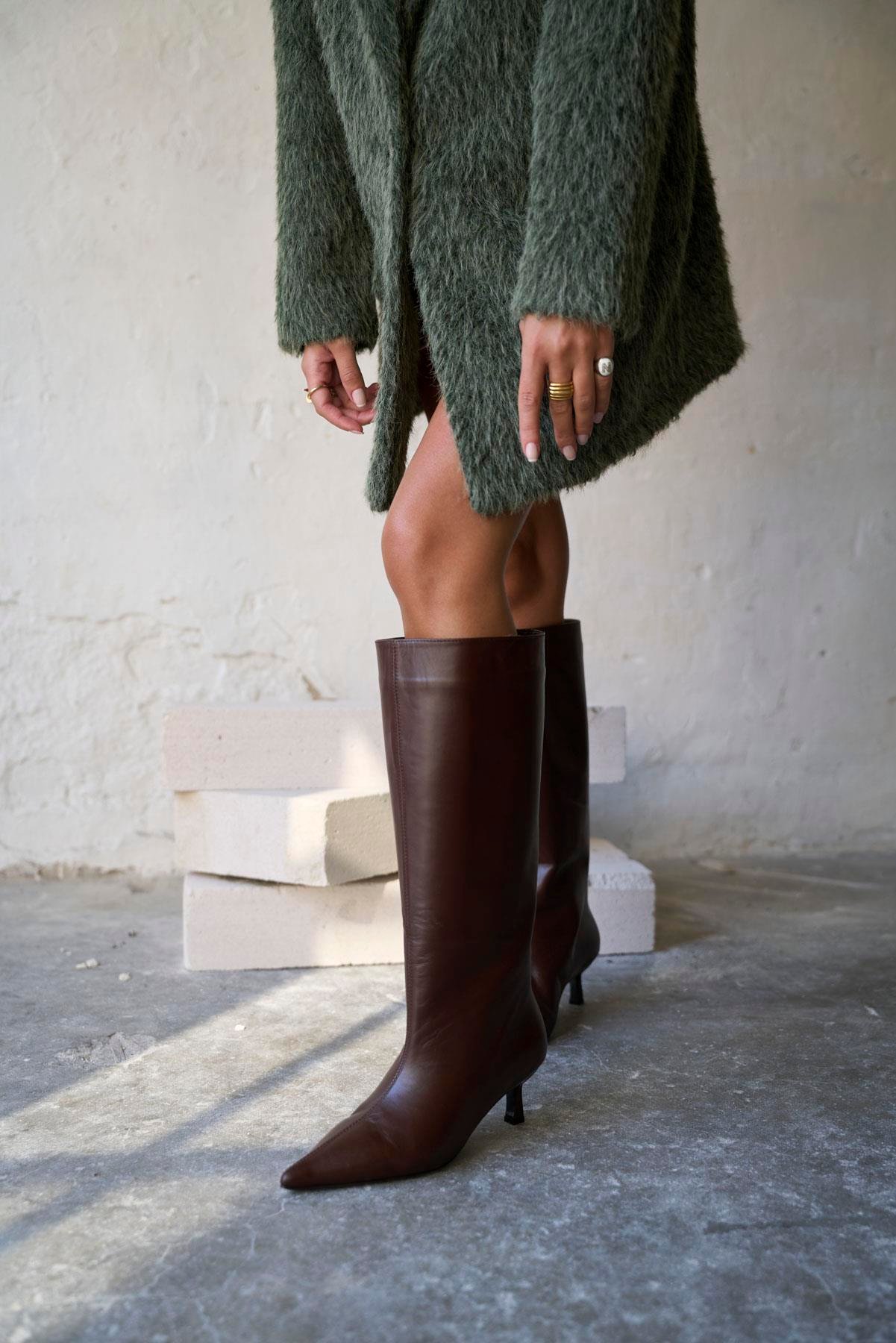 SUPRİS KAHVE DERİ ÇİZME