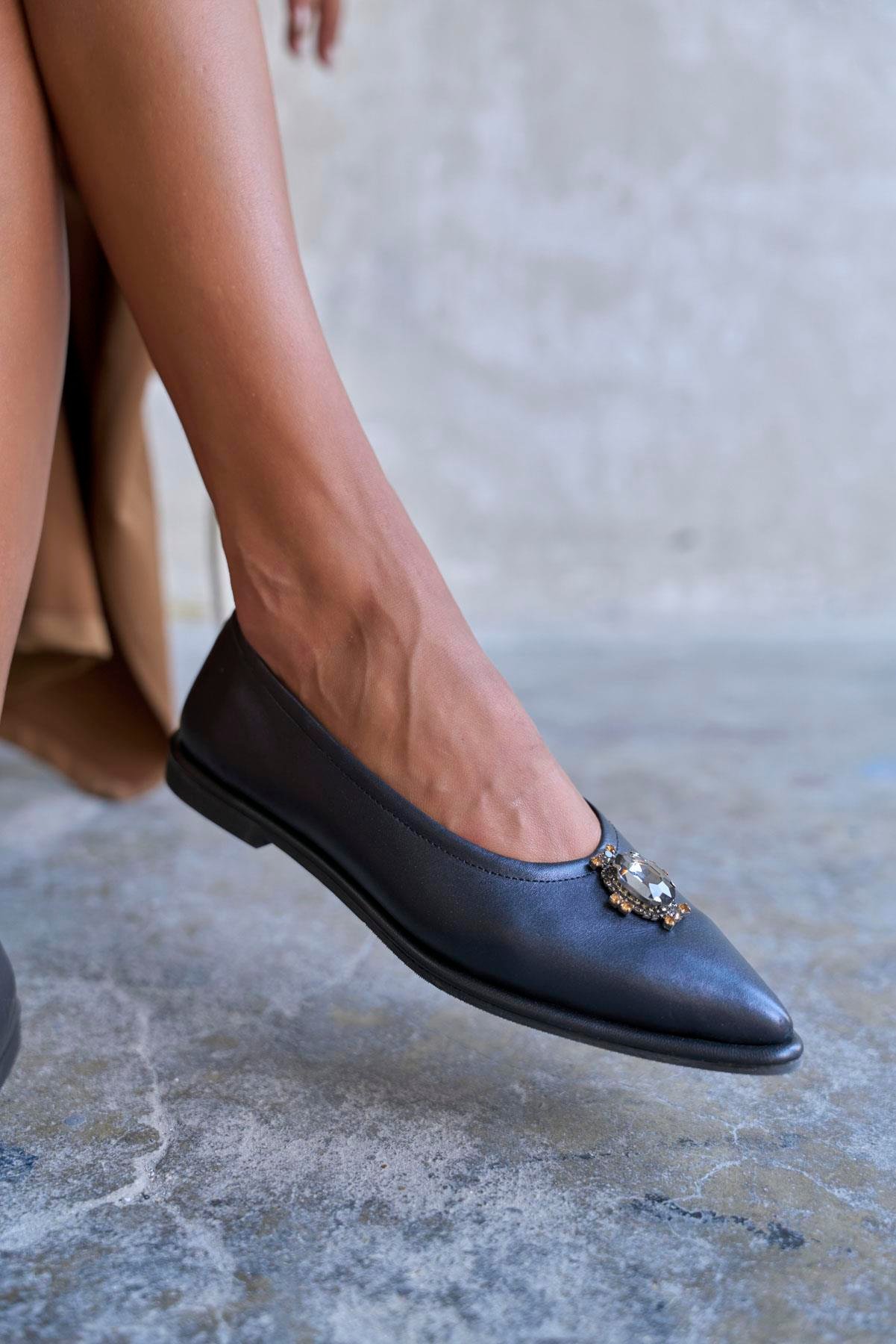 TELLES SİYAH DERİ BABET